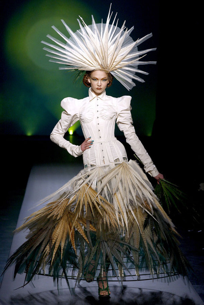 jean_paul_gaultier_pictures_1620_north_400x_white | Billionsproject.com